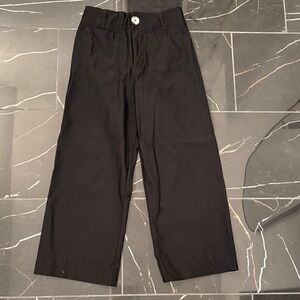 Elegant Black Women's Cropped Pants